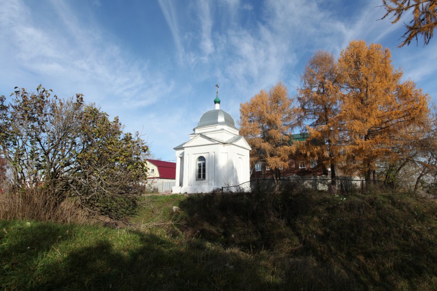 Часовня Николая Чудотворца, Диево-Городище (Некрасовский район, Ярославская область). общий вид в ландшафте