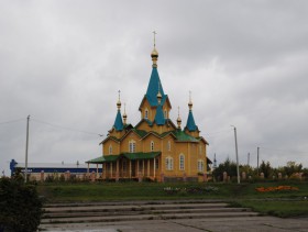 Горный. Церковь Рождества Христова