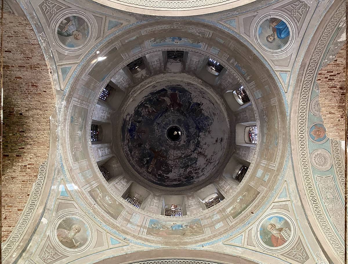 Подкупольное пространство, интерьер и убранство. Церковь Троицы Живоначальной, Салобеляк (Яранский район, Кировская область)