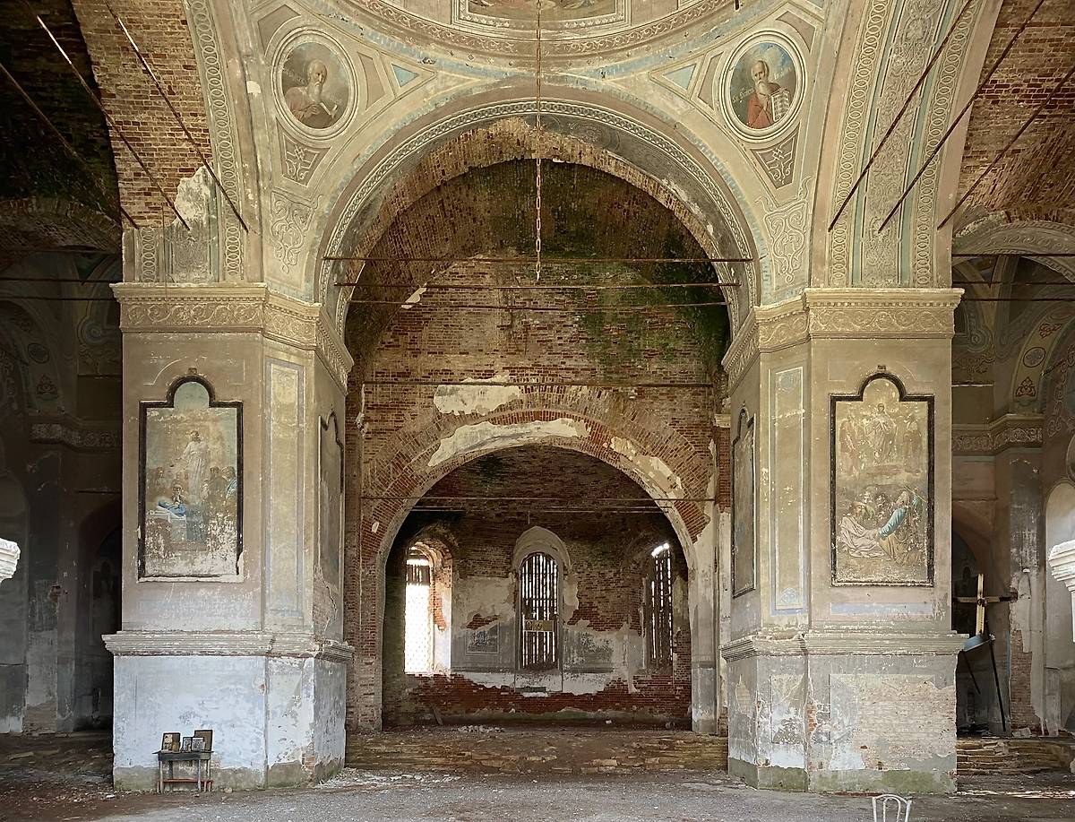 Интерьер, вид от входа, интерьер и убранство. Церковь Троицы Живоначальной, Салобеляк (Яранский район, Кировская область)