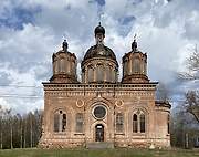 Салобеляк. Троицы Живоначальной, церковь