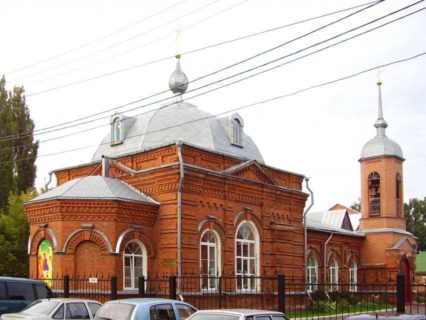 Курск. Церковь Серафима Саровского на Цыганском бугре. общий вид в ландшафте