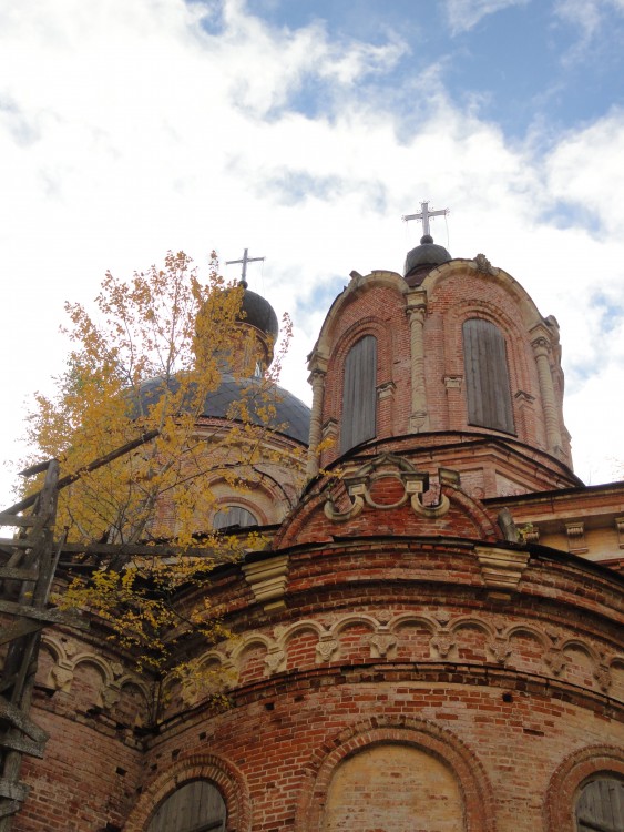 Церковь Троицы Живоначальной, Салобеляк (Яранский район, Кировская область). архитектурные детали
