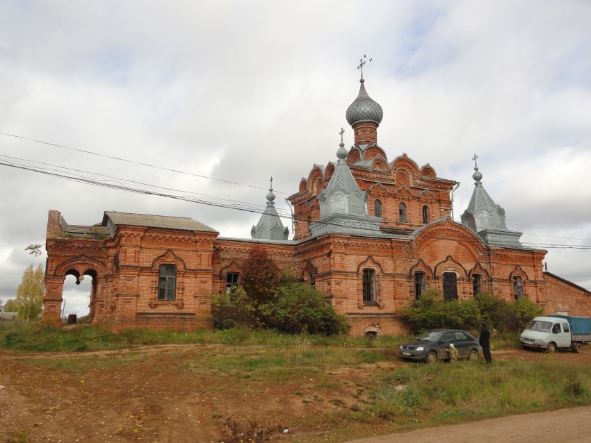 Ныр. Церковь Иоанна Златоуста. фасады