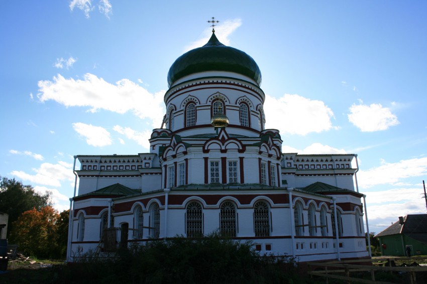 Лум. Церковь Рождества Иоанна Предтечи. фасады