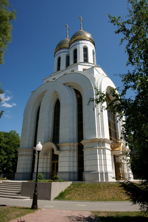 Калининград. Часовня Петра и Февронии. фасады