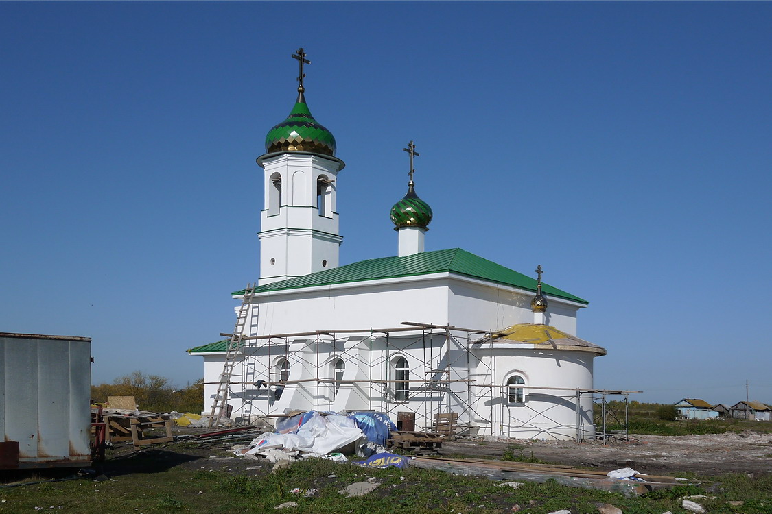 Церковь Митрофана Воронежского, Попово (Красноармейский район, Челябинская область). документальные фотографии, Восстановление храма близится к завершению