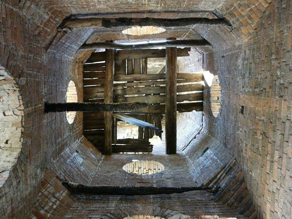 Церковь Михаила Архангела, Феклино (Красноармейский район, Челябинская область). интерьер и убранство, Вид в колокольню