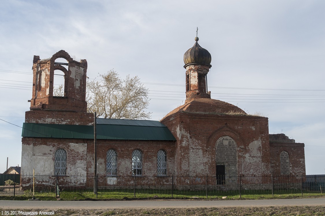 Церковь Димитрия Солунского, Алабуга (Красноармейский район, Челябинская область). фасады