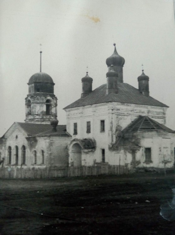 Сугояк. Церковь Илии Пророка. архивная фотография, Старое фото из частного архива