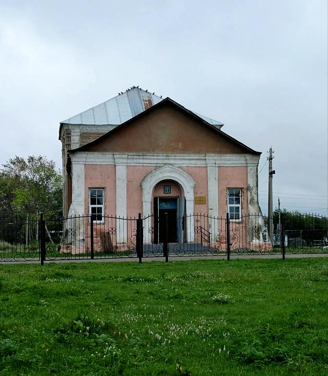 фасады. Церковь Сошествия Святого Духа, Теренкуль (Красноармейский район, Челябинская область)