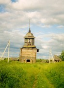 Часовня Покрова Пресвятой Богородицы, Вид с центральной улицы (личный архив Сосулина Д.С.)<br>, Село, Каргопольский район, Архангельская область
