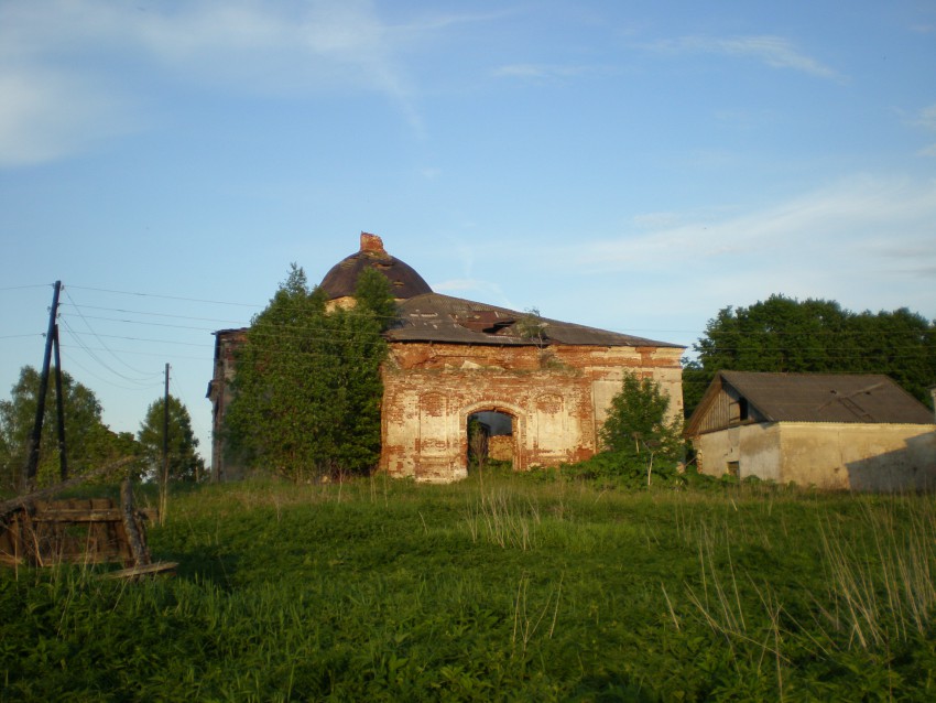 Тресна (Трестна). Церковь иконы Божией Матери 