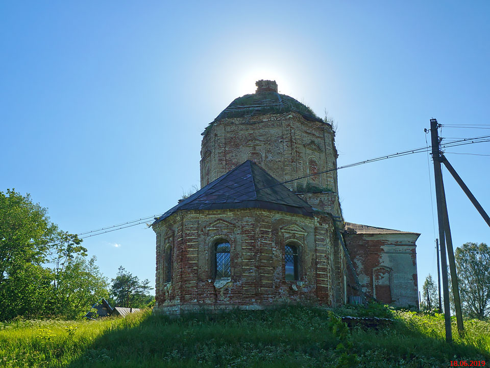 Тресна (Трестна). Церковь иконы Божией Матери 