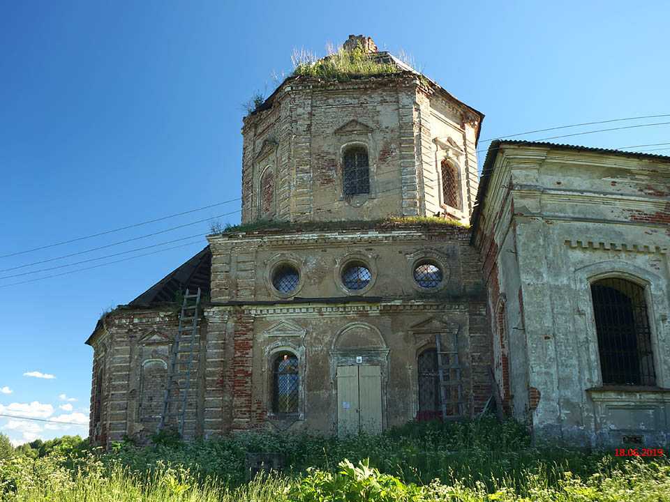 Тресна (Трестна). Церковь иконы Божией Матери 