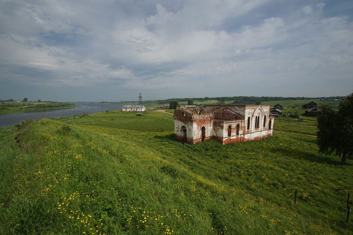 Прошково (Городок). Церковь Рождества Пресвятой Богородицы. общий вид в ландшафте