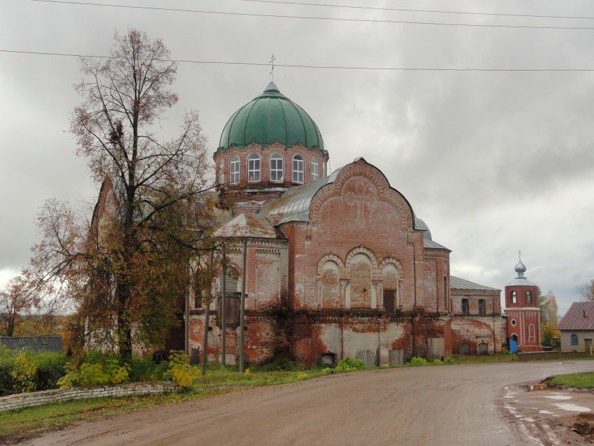 Церковь Александра Невского, Уни (Унинский район, Кировская область). фасады
