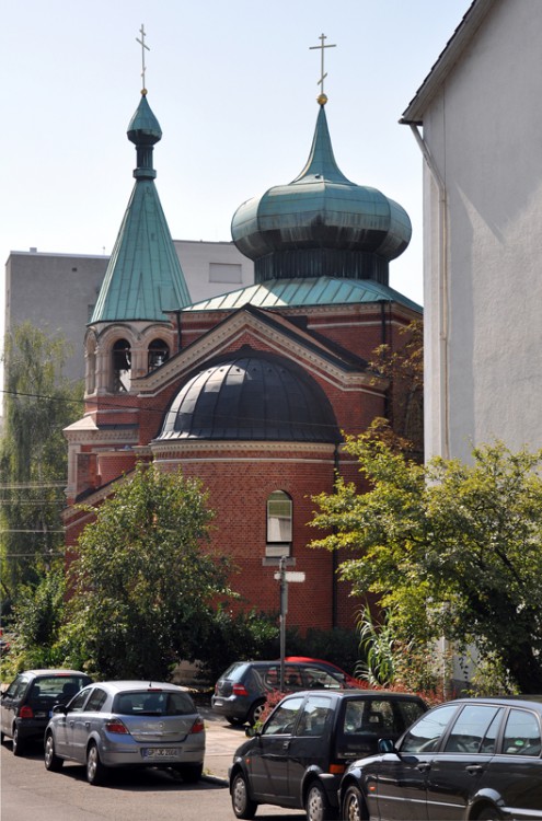 Штутгарт. Церковь Николая Чудотворца. общий вид в ландшафте