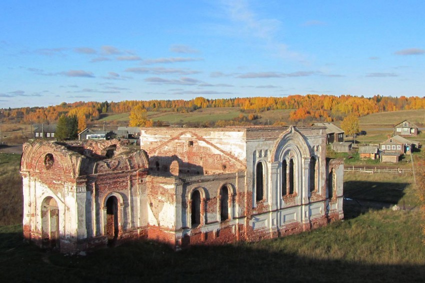 Прошково (Городок). Церковь Рождества Пресвятой Богородицы. фасады, вид с юго-запада, с прибрежного холма