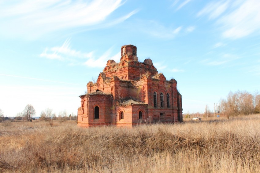 Жеремино. Церковь Рождества Пресвятой Богородицы (каменная). фасады, Вид с северо-востока