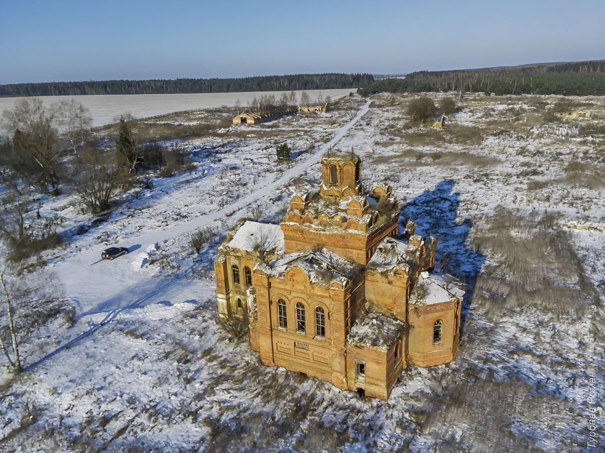 Жеремино. Церковь Рождества Пресвятой Богородицы (каменная). фасады, Вид с юго-востока