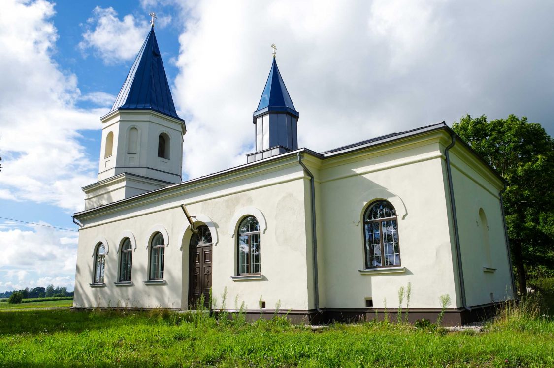 Церковь Марии Магдалины, Адеркаши (Огрский край, Латвия). фасады, Храм.