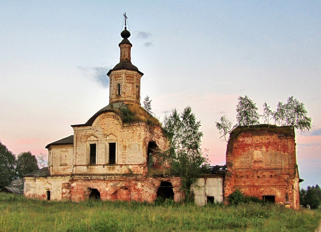 Церковь Рождества Пресвятой Богородицы (старая), Первомайское (Великоустюгский район, Вологодская область). фасады, вид с севера