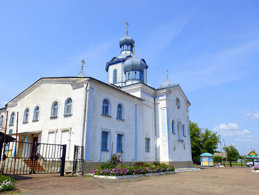 Церковь Покрова Пресвятой Богородицы, Довск (Рогачёвский район, Беларусь, Гомельская область). фасады