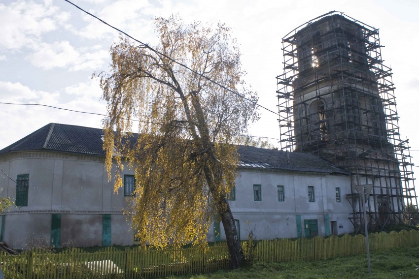 Старое. Церковь Николая Чудотворца. фасады