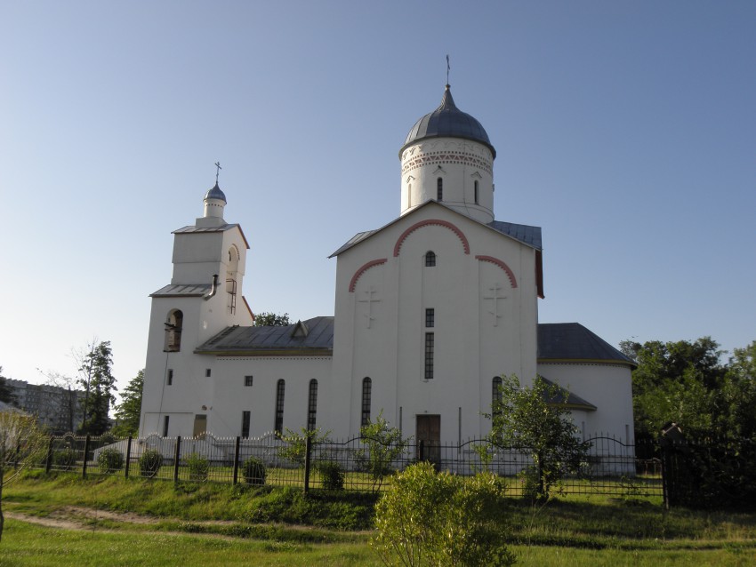 Гомель. Церковь Александра Невского в Новой Белице (новая). общий вид в ландшафте