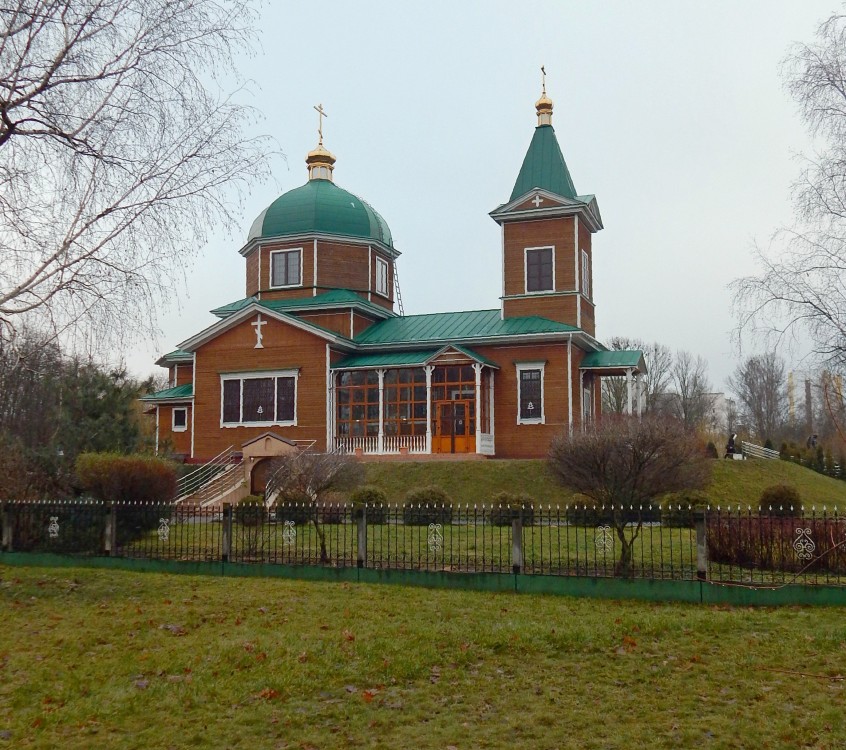 Гомель. Церковь Михаила Архангела из села Вылево. фасады