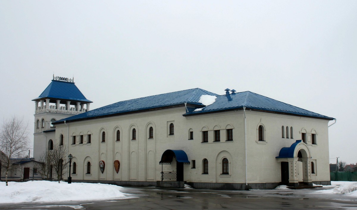 Владимирский скит, Дворцы (Дзержинский район, Калужская область). дополнительная информация