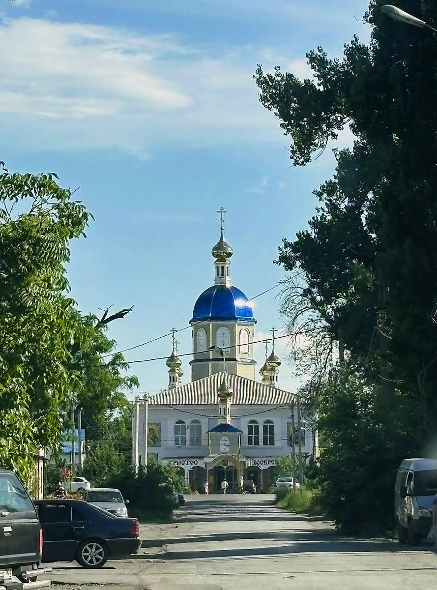 общий вид в ландшафте. Церковь Николая Чудотворца, Новошахтинск (Новошахтинск, город, Ростовская область)