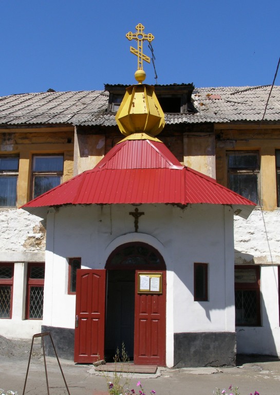 Новошахтинск. Церковь Иоанна Предтечи. фасады, Вход в храм (с запада)