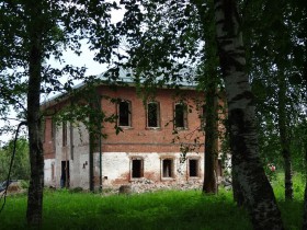 Бушуиха. Арсениево-Комельский Ризоположенский монастырь