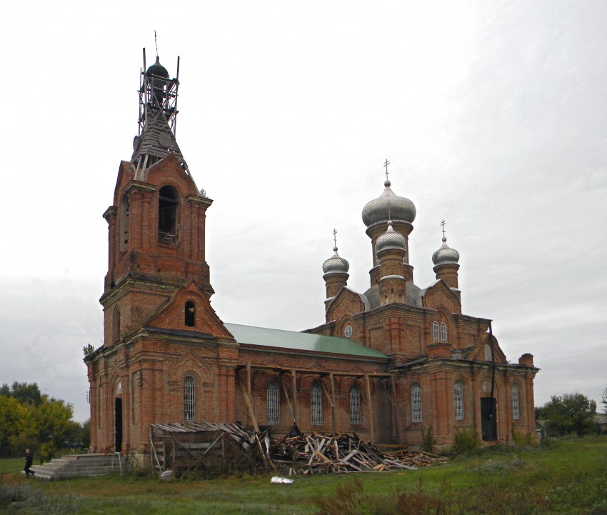 Позднеевка. Церковь Михаила Архангела. фасады