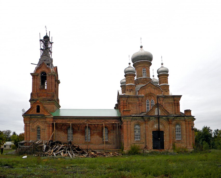 Позднеевка. Церковь Михаила Архангела. фасады