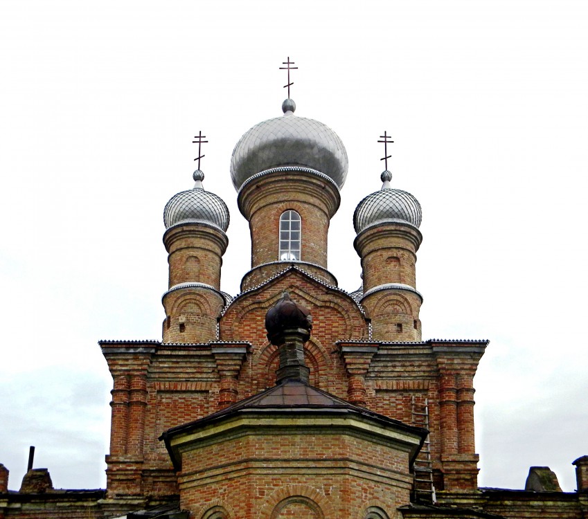Церковь Михаила Архангела, Позднеевка (Миллеровский район, Ростовская область). архитектурные детали