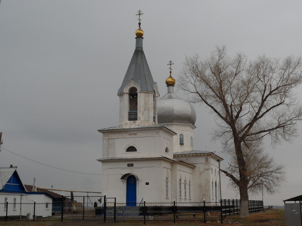 Церковь Николая Чудотворца, Нижняя Павловка (Оренбургский район, Оренбургская область). фасады