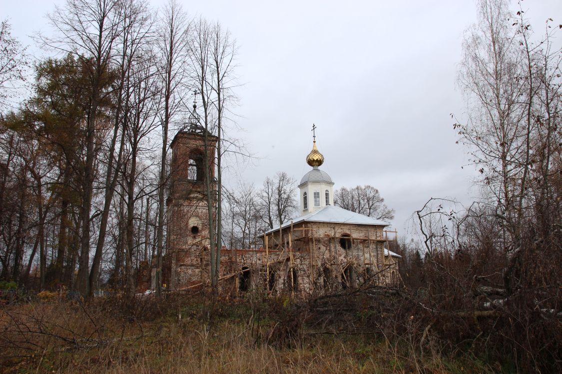 Церковь Тихвинской иконы Божией Матери, Качаево (Даниловский район, Ярославская область). фасады, Вид с юго-запада