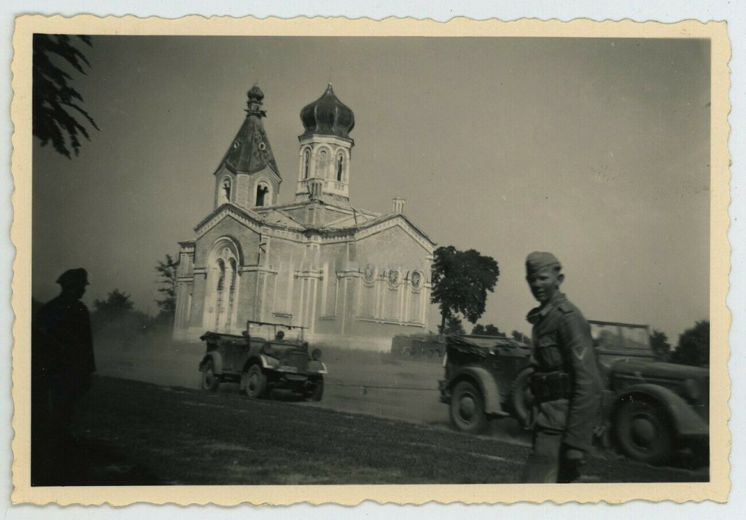 Церковь Успения Пресвятой Богородицы, Медведевка (Черкасский район, Украина, Черкасская область). архивная фотография, Фото 1941 г. с аукциона e-bay.de