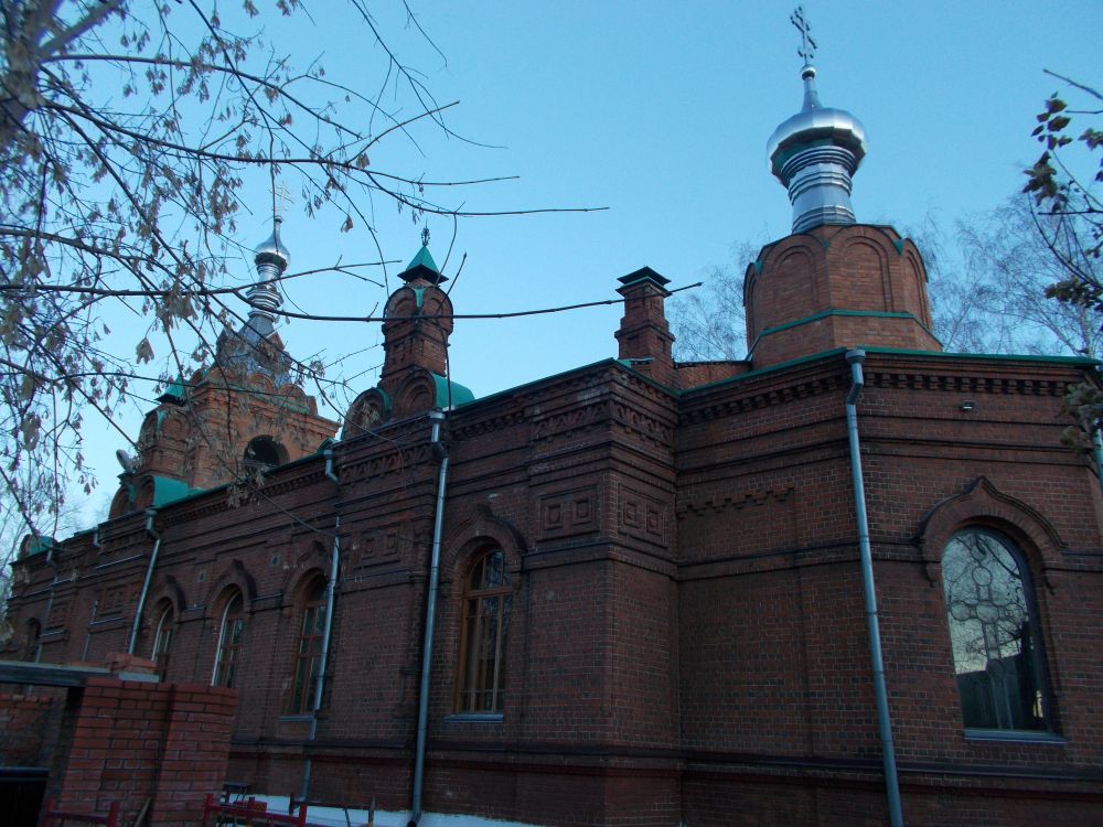 Томск. Церковь Петра и Павла. фасады