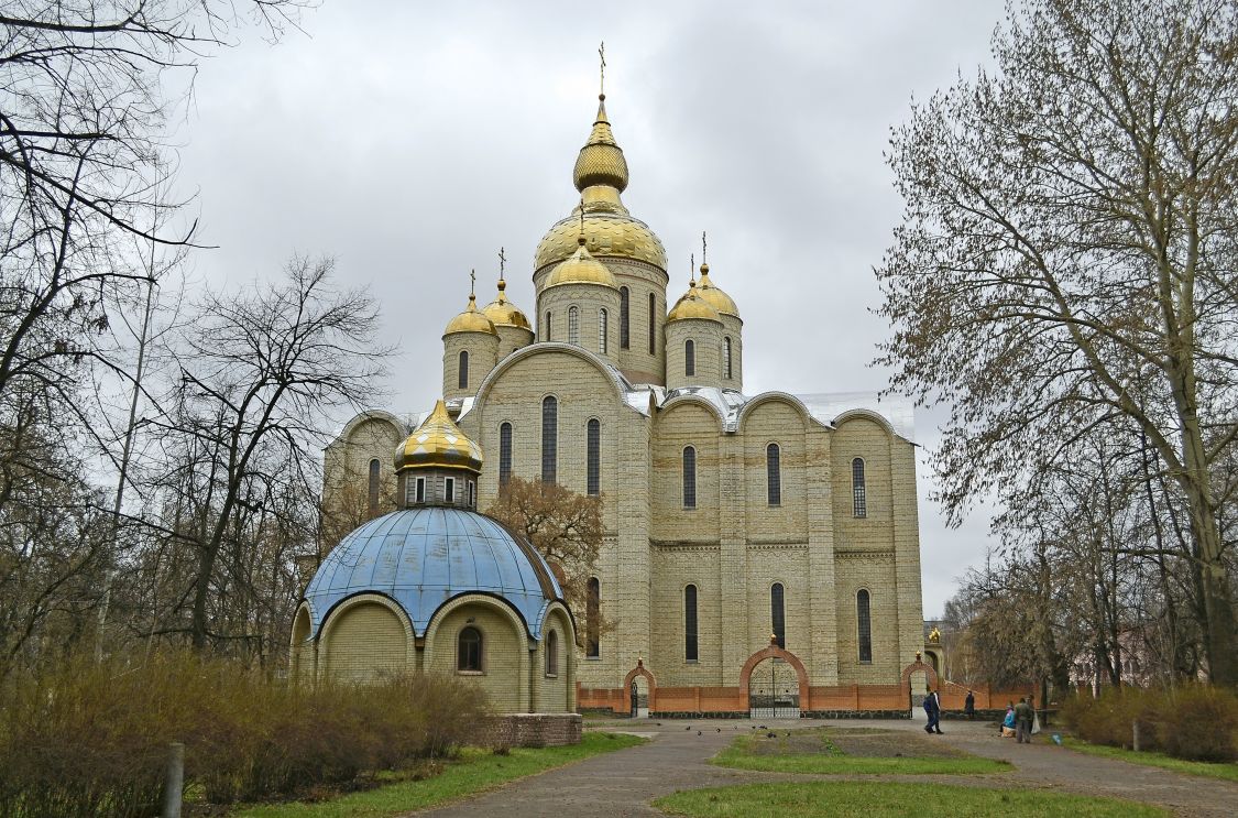 Собор Михаила Архангела, Черкассы (Черкасский район, Украина, Черкасская область). фасады