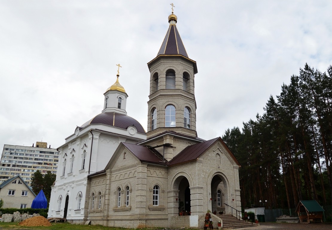 Воронеж. Церковь Пантелеимона Целителя в Придонском. фасады