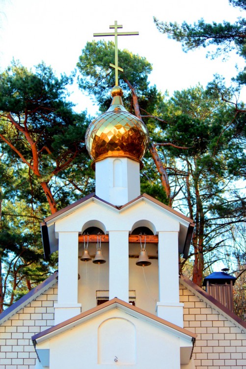 Церковь Серафима Саровского в Терепце, Калуга (Калуга, город, Калужская область). архитектурные детали, Завершение звонницы