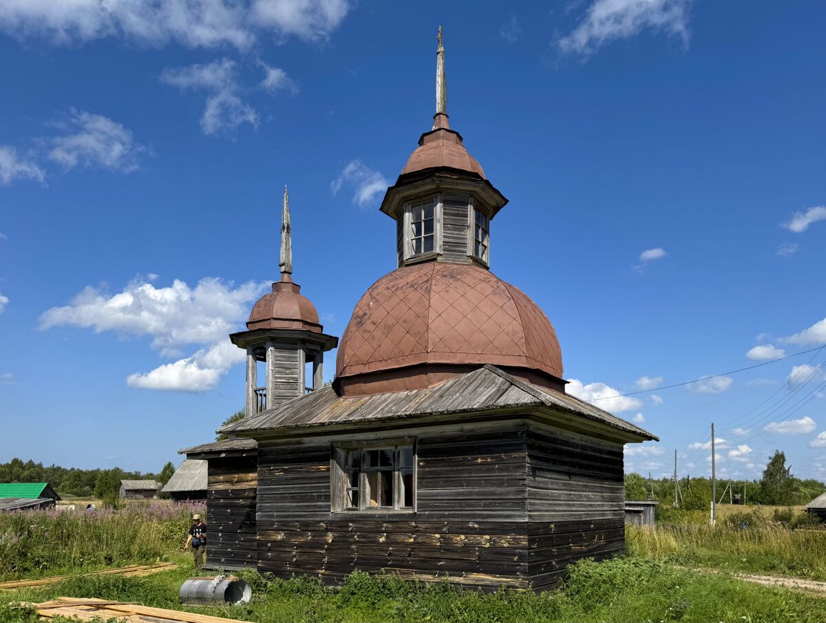 Часовня Илии Пророка, Большая Кондратовская (Каргопольский район, Архангельская область). фасады, Вид с юго-востока