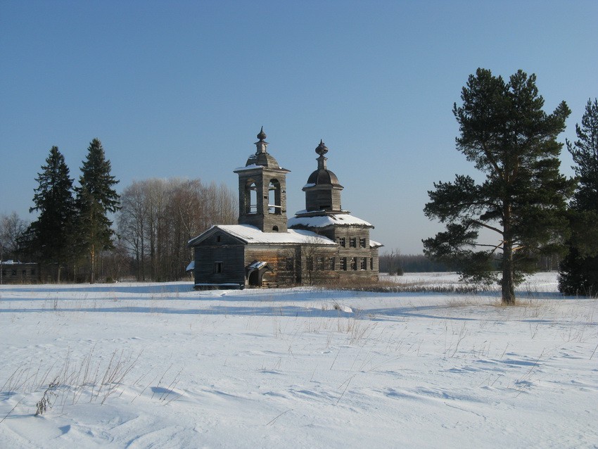 Церковь Георгия Победоносца, Наумовская (Замошье), урочище (Каргопольский район, Архангельская область). общий вид в ландшафте