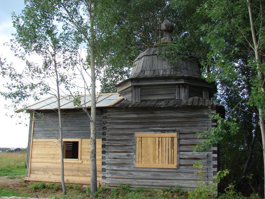 Часовня Филиппа, митрополита Московского, Павловский Бор (Онежский район, Архангельская область). фасады, 
Павловский Бор. Митрополита Московского. часовня Филиппа

Филипповская часовня