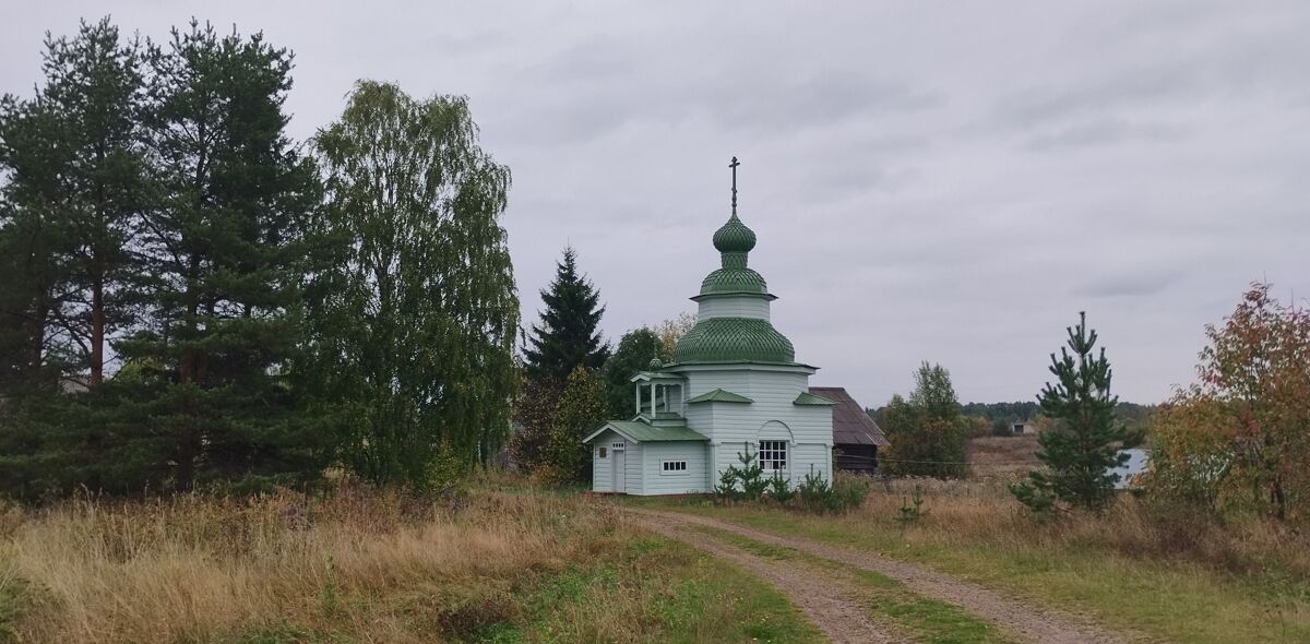 Часовня Георгия Победоносца, Нёрмуша (Нёрмужи) (Онежский район, Архангельская область). общий вид в ландшафте