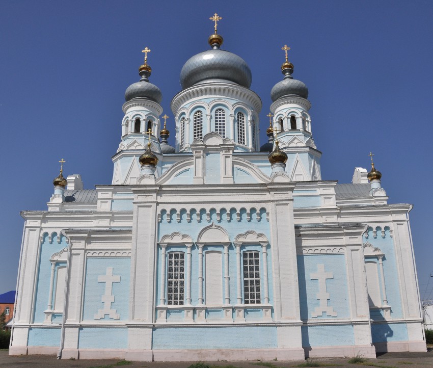 Сорочинск. Церковь Михаила Архангела. фасады, вид на алтарную часть